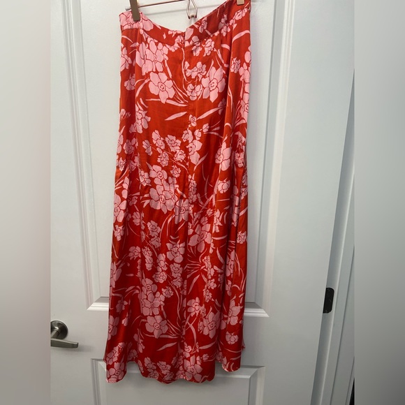 NWOT Song of Style Zahir Midi Skirt in Red Dahalia | Size Medium - Picture 6 of 7